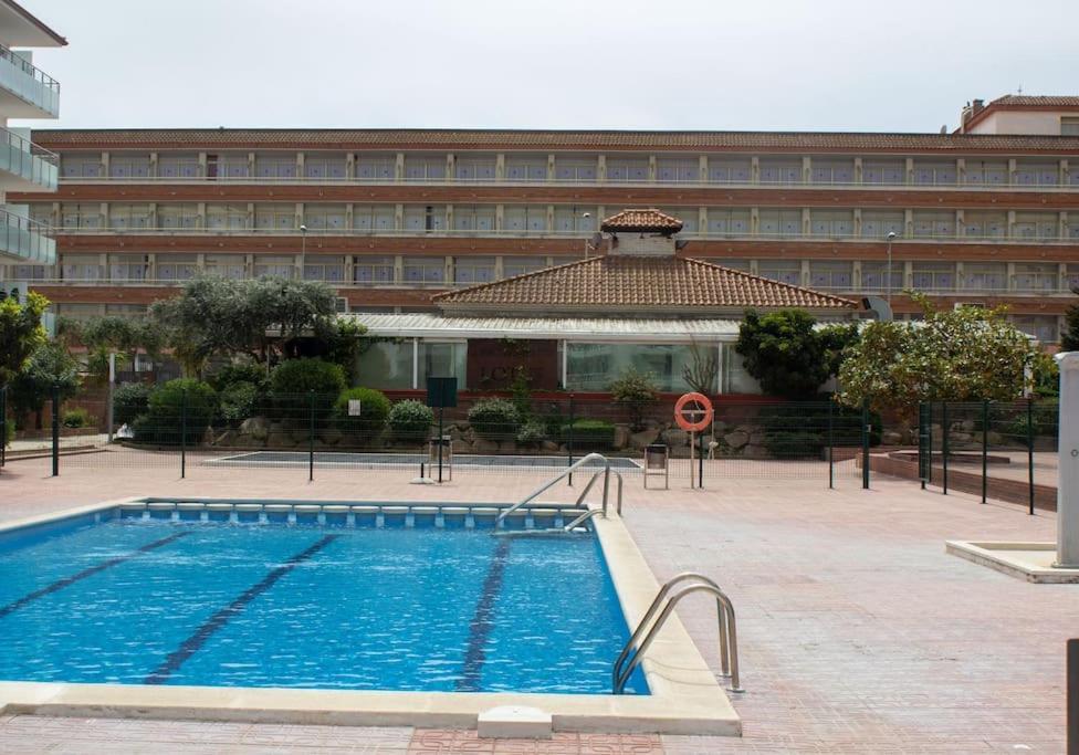 Alegre Apto Con Piscina, A 300M De La Playa. บลาเนส ภายนอก รูปภาพ