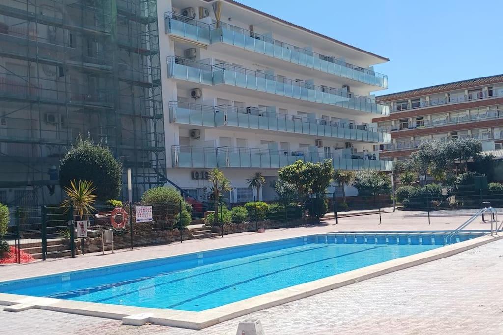 Alegre Apto Con Piscina, A 300M De La Playa. บลาเนส ภายนอก รูปภาพ